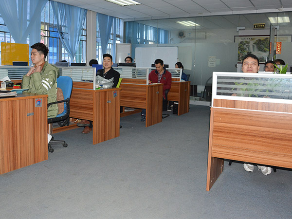 藍盾機電-辦公室一角